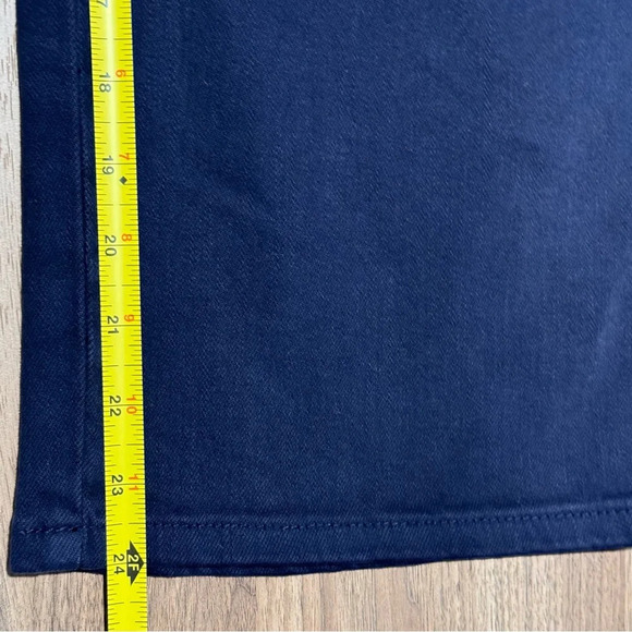 Judy Blue Navy Garment Dyed 5 Wide Leg Tummy Control Cropped High Waist Jeans - Picture 7 of 7